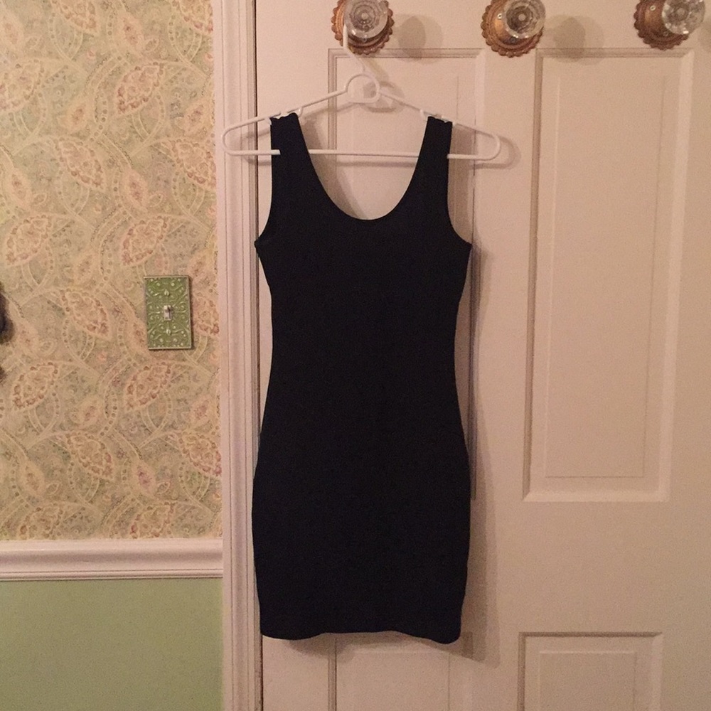 Black bodycon scoop back dress